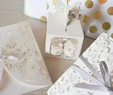 Wybór papeterii ślubnej - porady i inspiracje