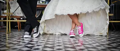 Piękne włosy panny młodej - przygotowanie do fryzury ślubnej